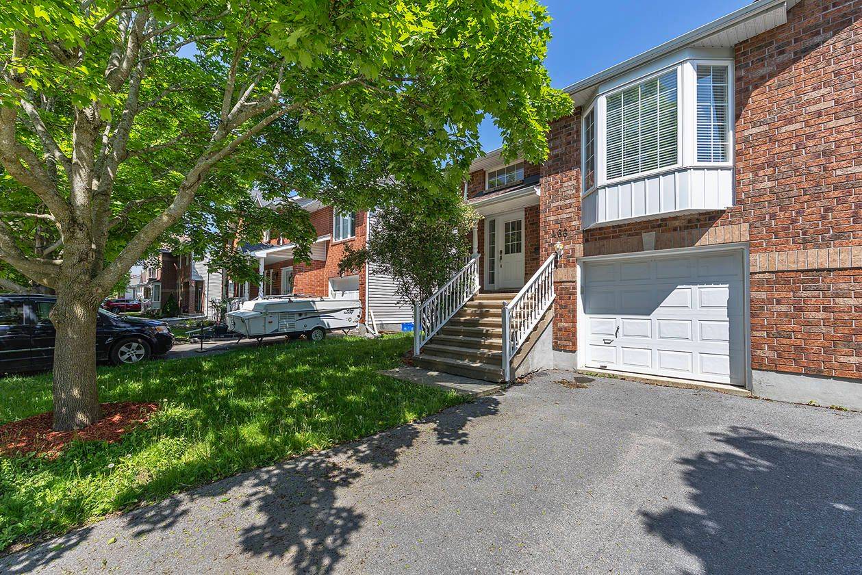 Kingston, ON K7K 7E4,466 Fieldstone DR