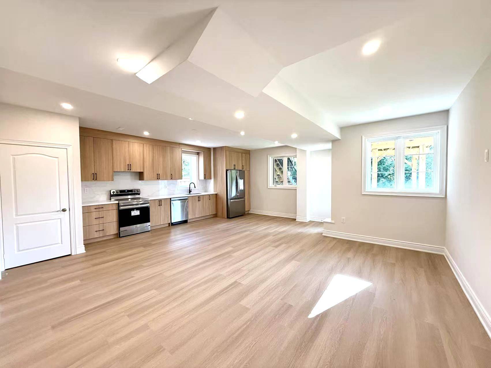 Newmarket, ON L3Y 0C7,104 Mitchell PL