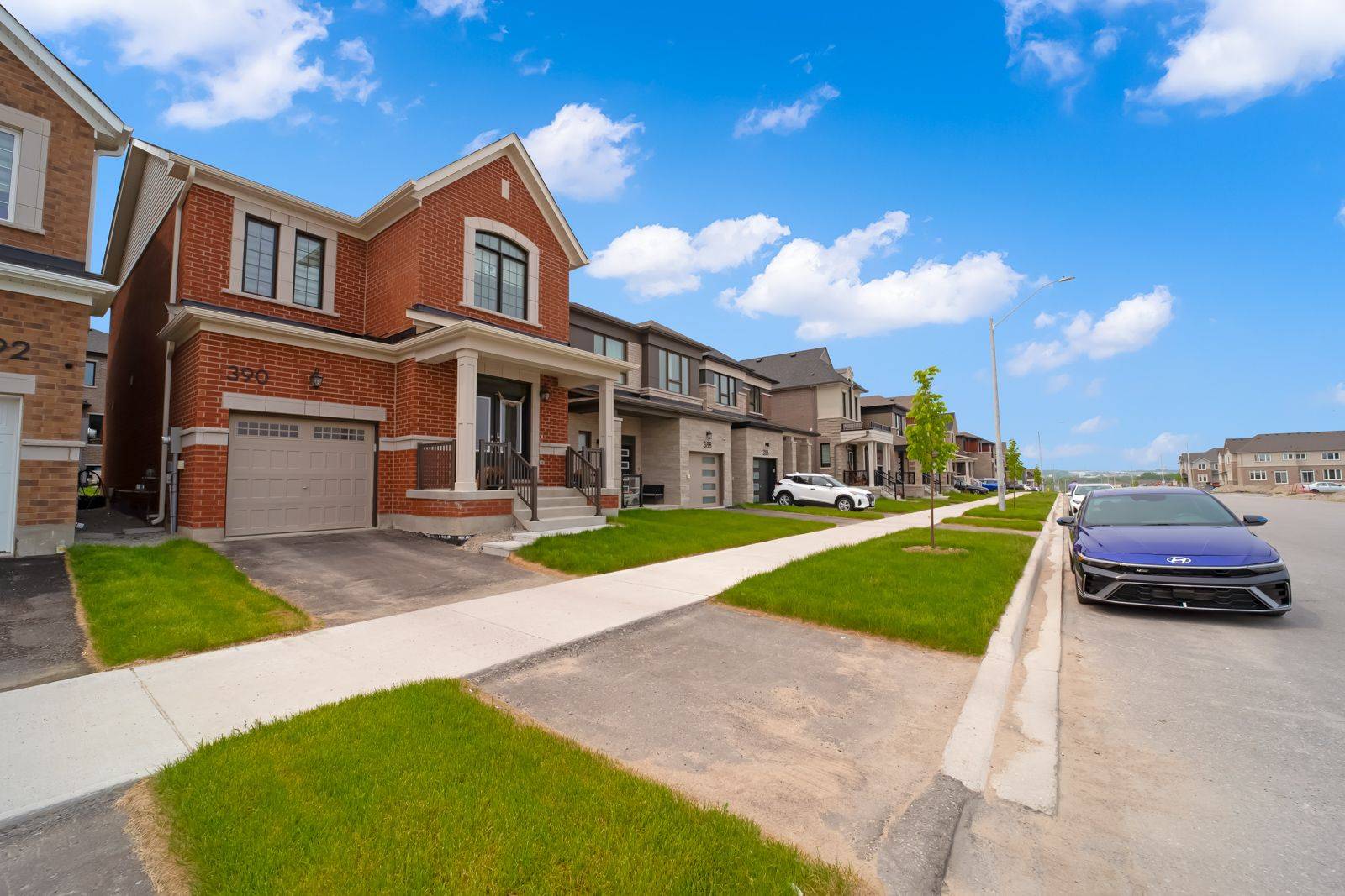 Barrie, ON L9J 0P4,390 Madelaine DR