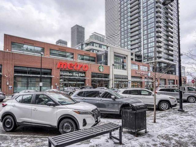 Toronto W06, ON M8V 0C1,2220 Lake Shore BLVD W #2710