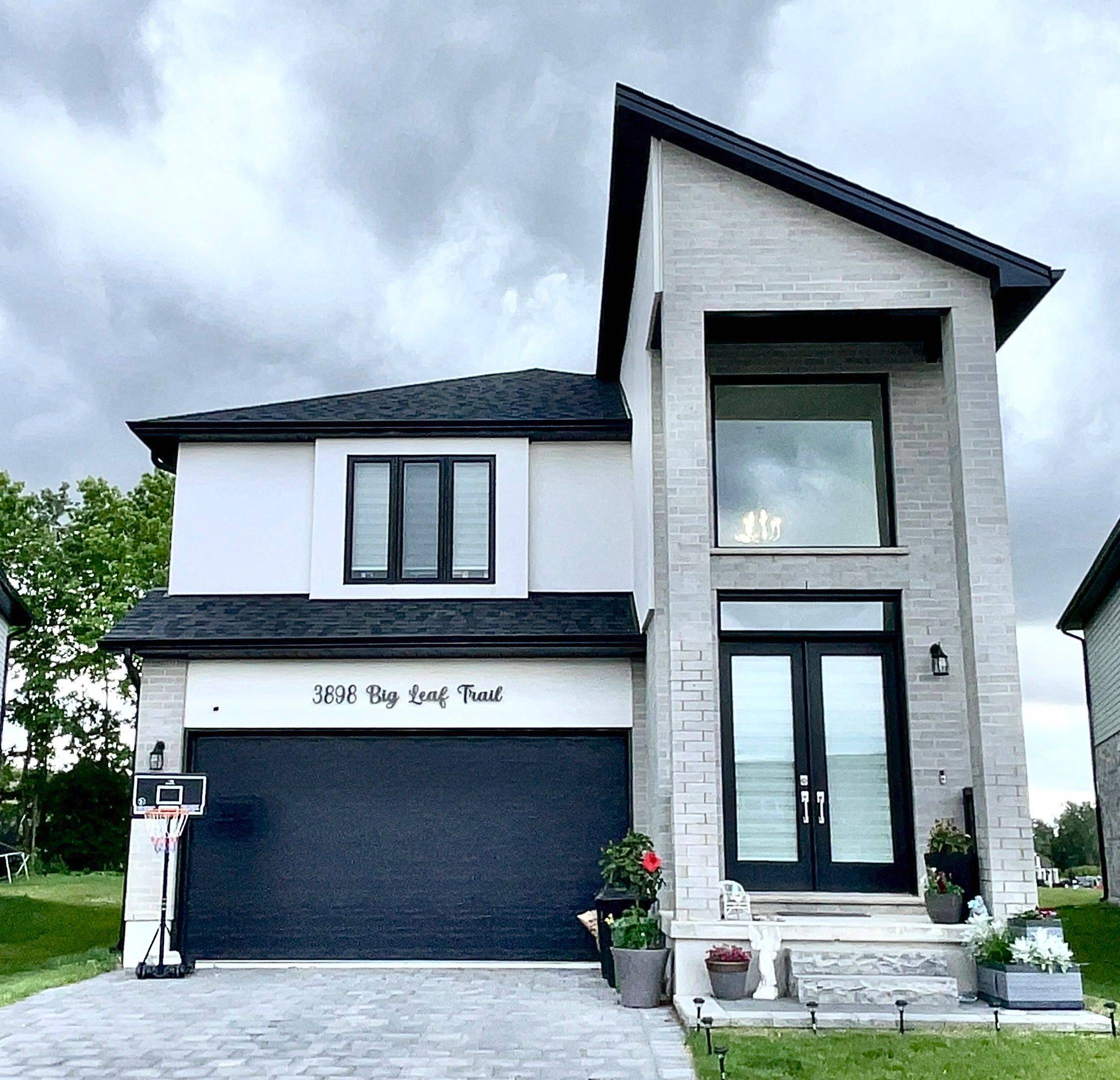 London South, ON N0P 0K1,3898 Big Leaf TRL