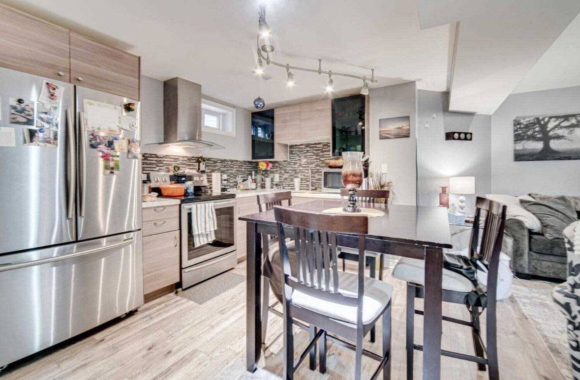 Pickering, ON L1V 6A7,497 Sundown CRES #Lower only