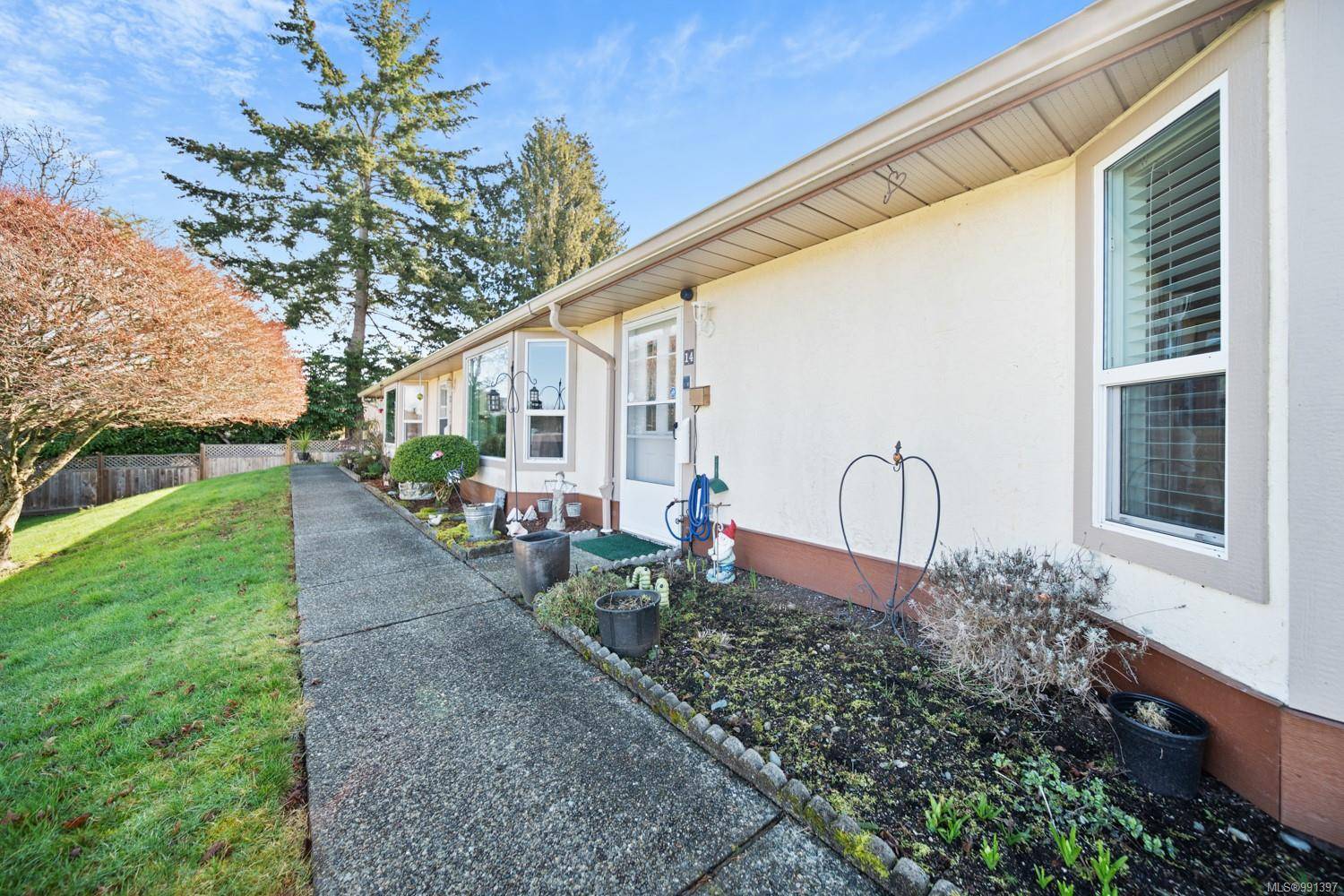 Parksville, BC V9P 1N4,100 Abbey Lane #14