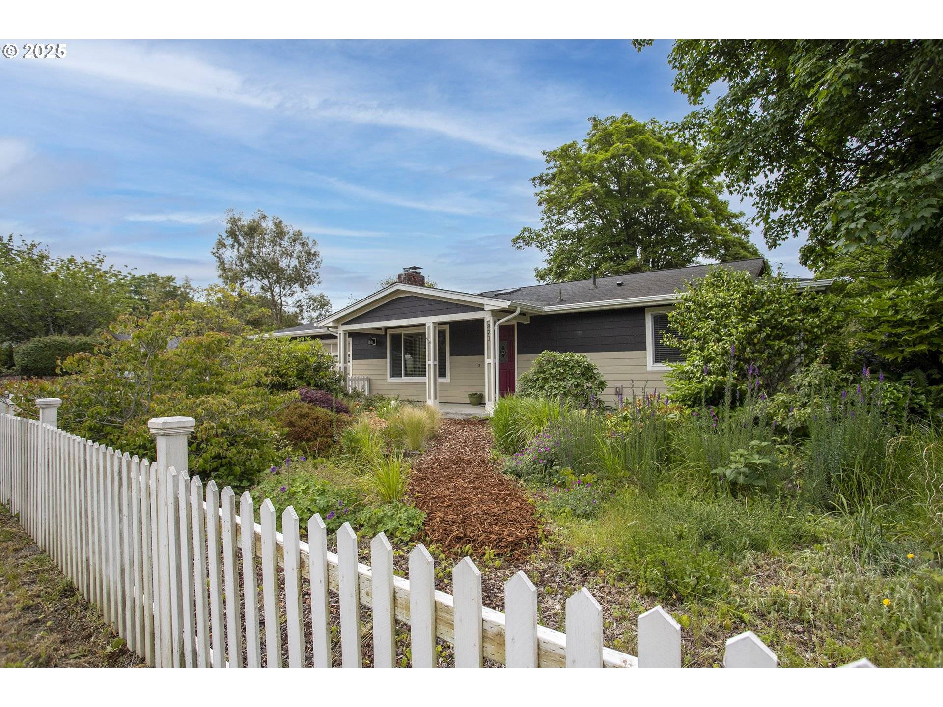 Seaside, OR 97138,821 13TH AVE