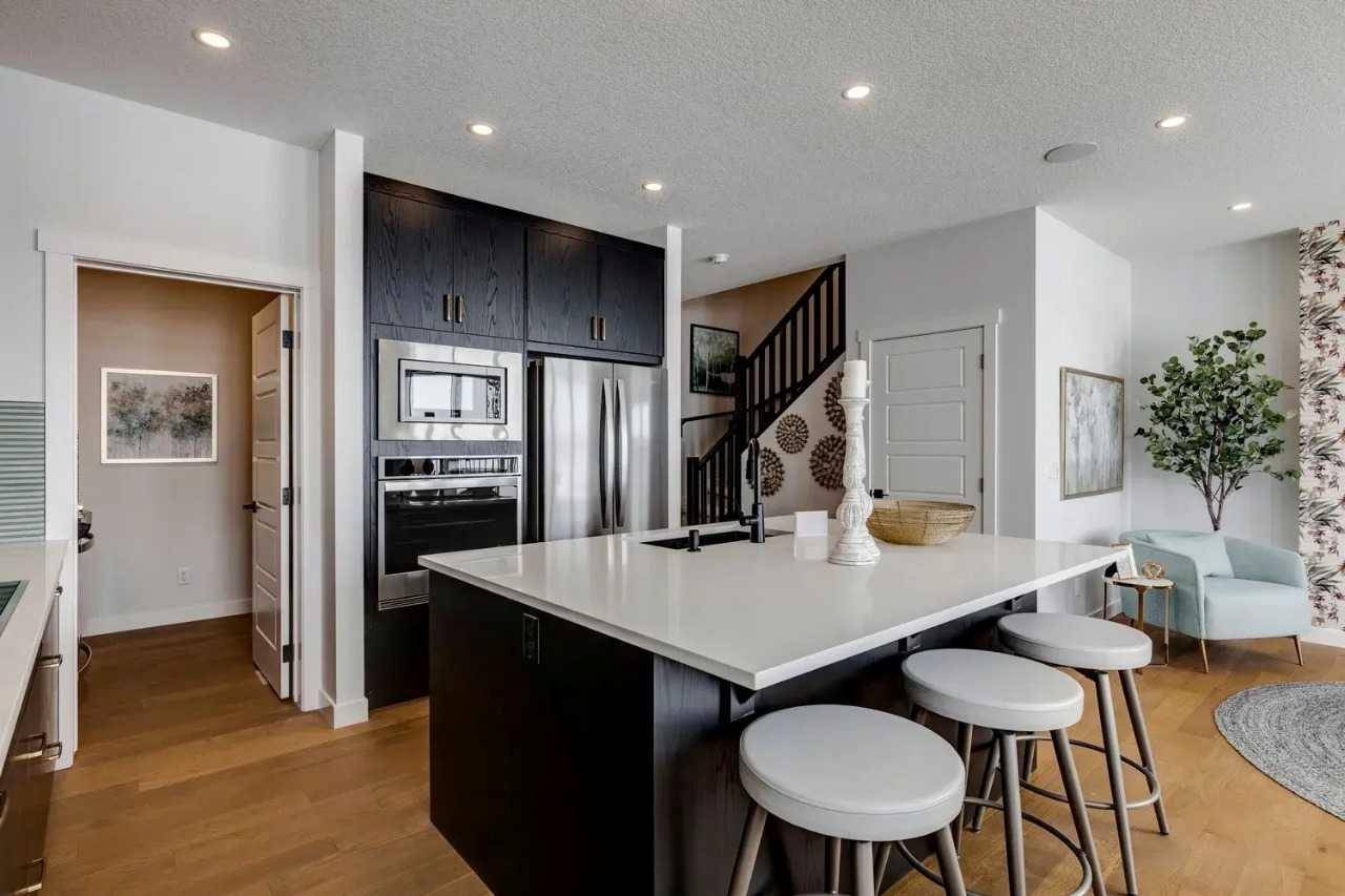 Calgary, AB T2A6Z7,183 Huxland PATH NE