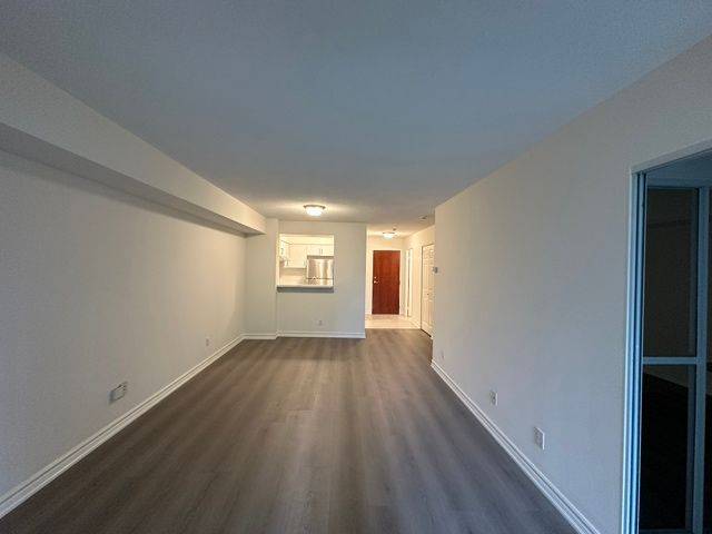 Toronto C14, ON M2N 6T5,18 Hillcrest AVE #506