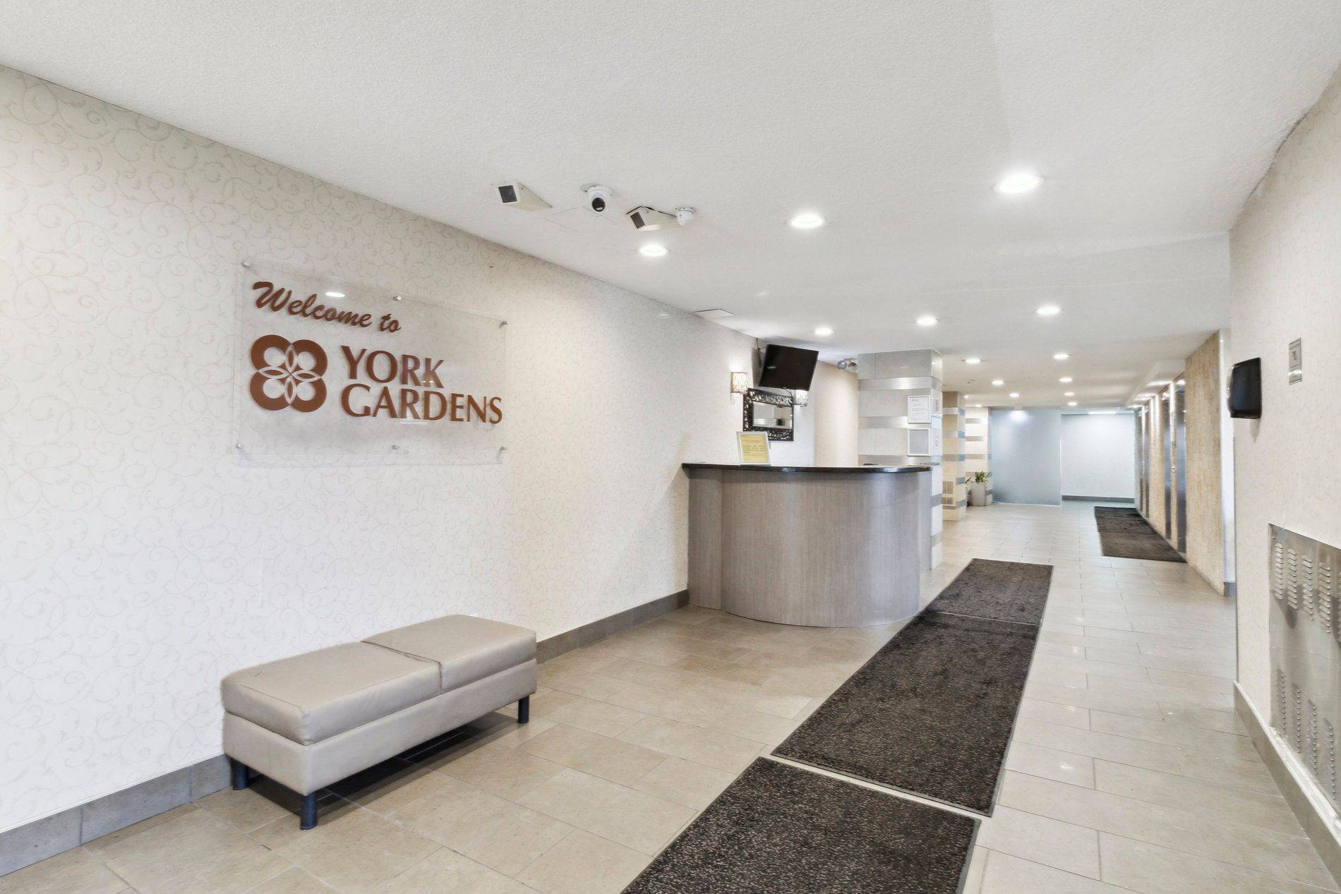 Toronto C15, ON M2J 1L2,5 Parkway Forest DR #1101
