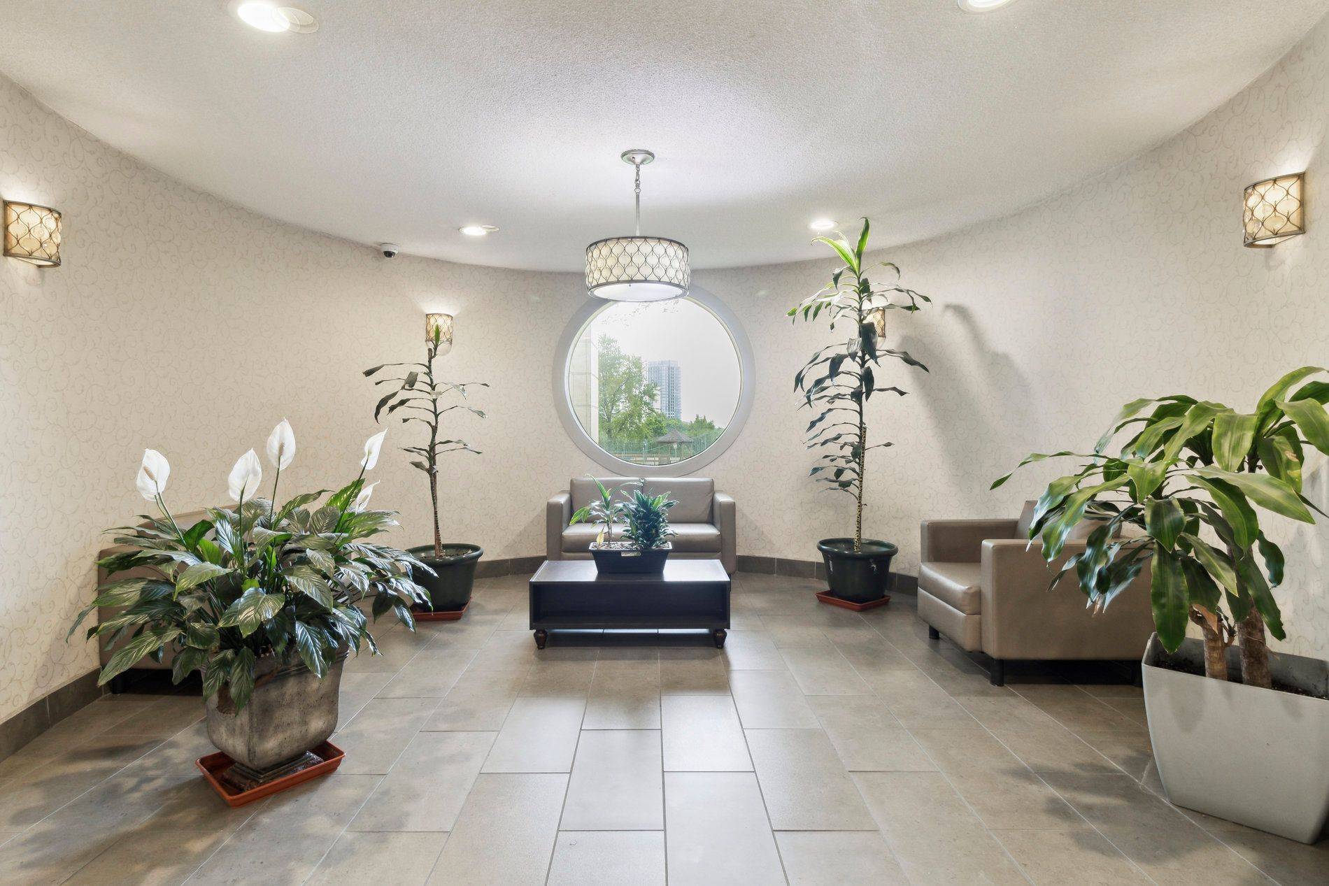 Toronto C15, ON M2J 1L2,5 Parkway Forest DR #1101