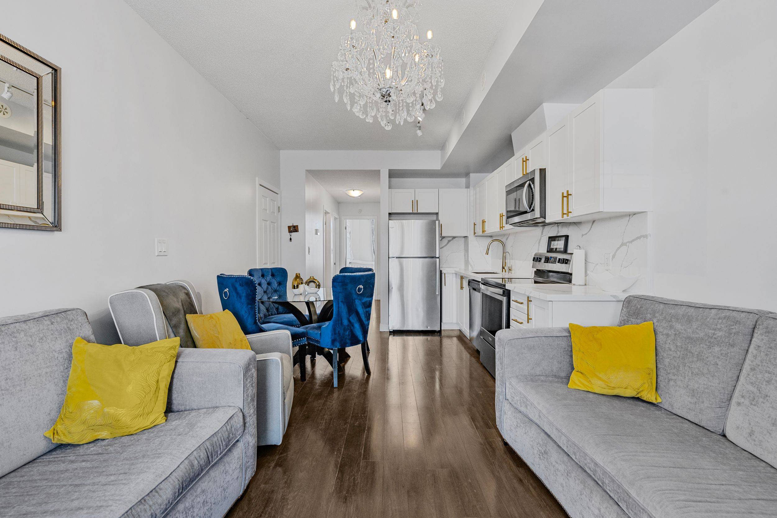 Toronto W03, ON M6M 0B4,630 Rogers RD #21