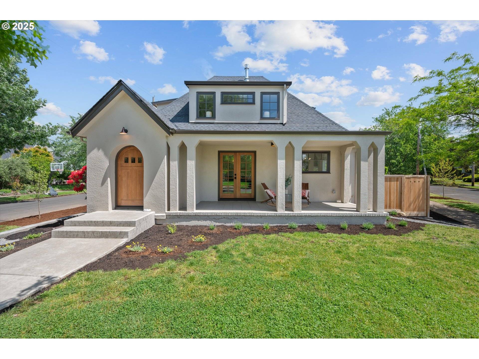 Portland, OR 97212,4072 NE 24TH AVE