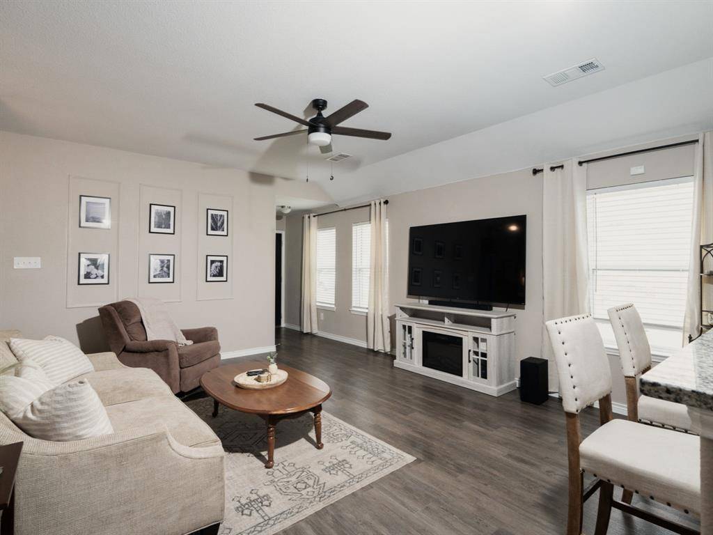 Ennis, TX 75119,1402 Fantail Lane