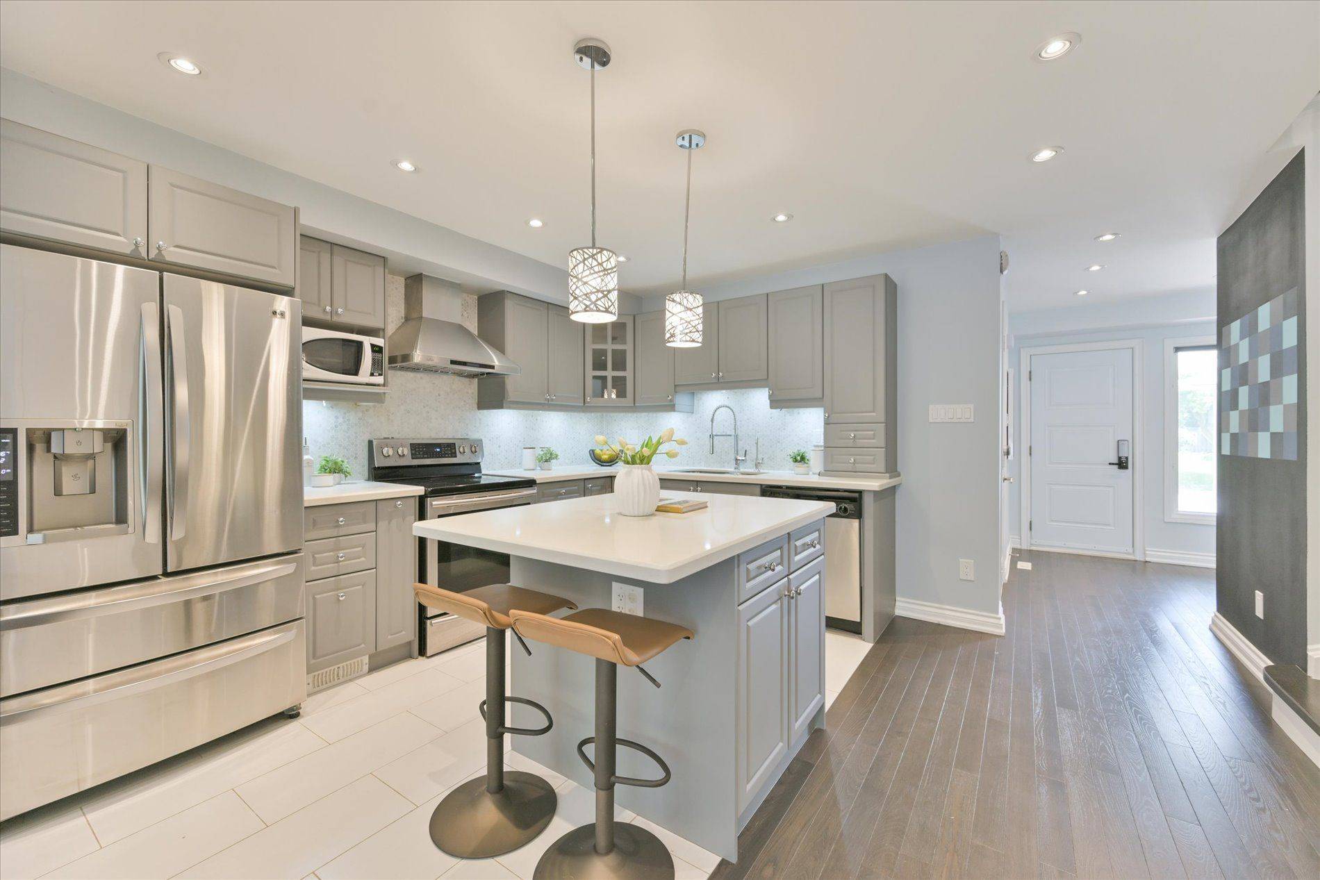 Richmond Hill, ON L4B 1N4,32 Queensmill CT