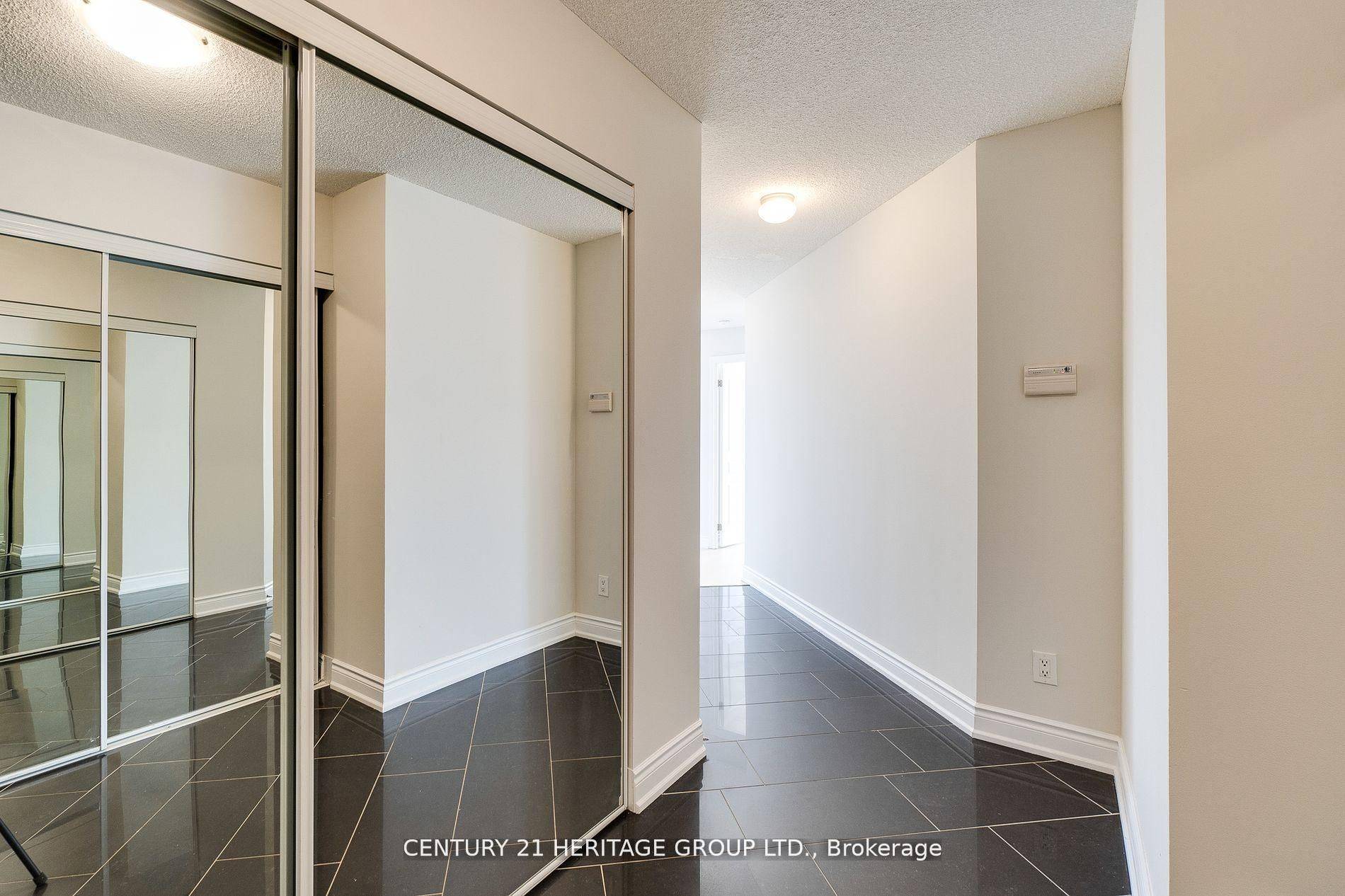 Vaughan, ON L4J 0C9,7 North Park RD #709