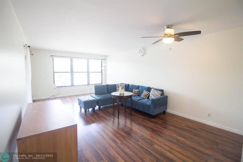 Pompano Beach, FL 33069,2316 S Cypress Bend Dr  #218