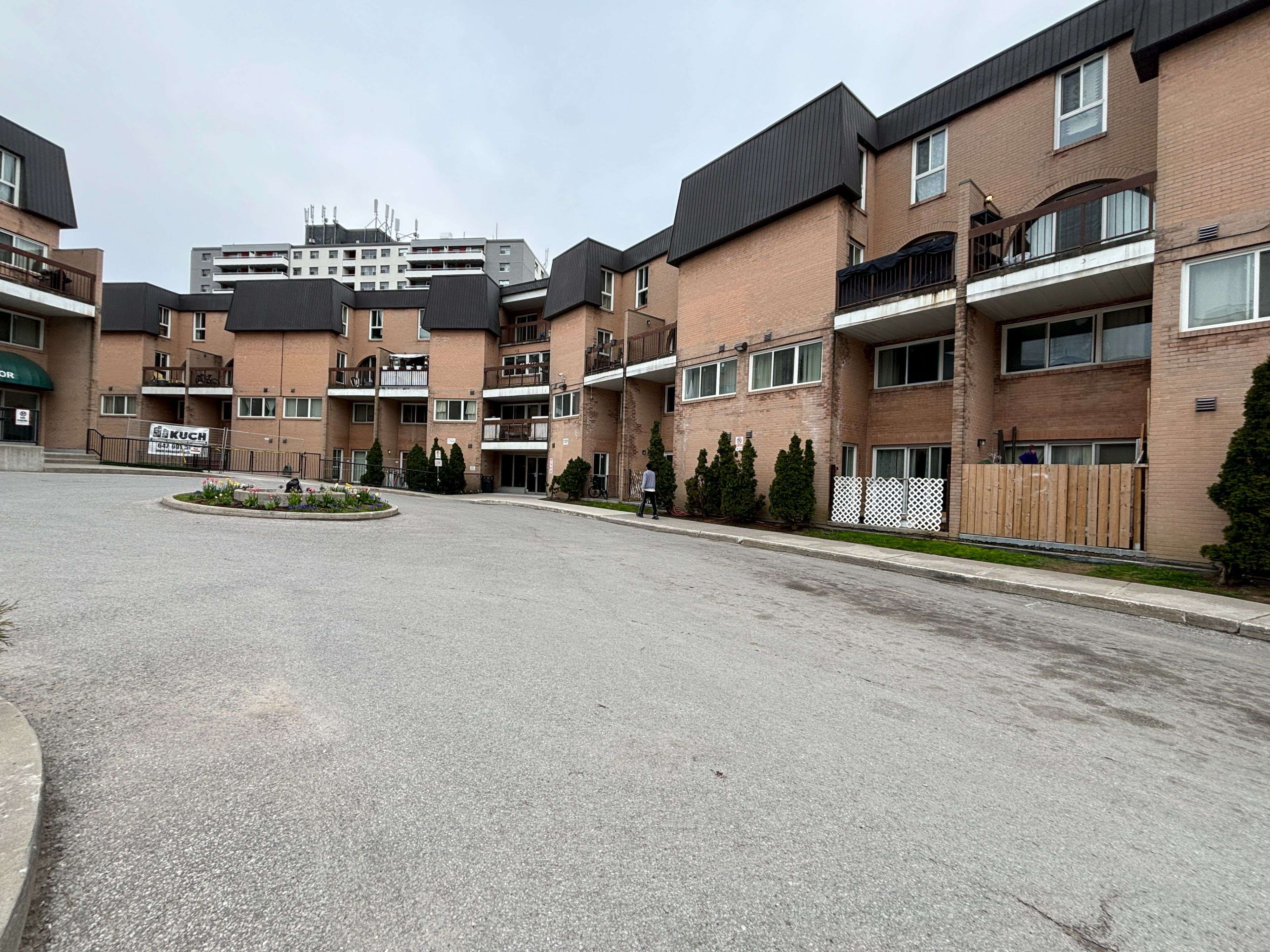Toronto E09, ON M1E 4X2,100 Mornelle CT #1019