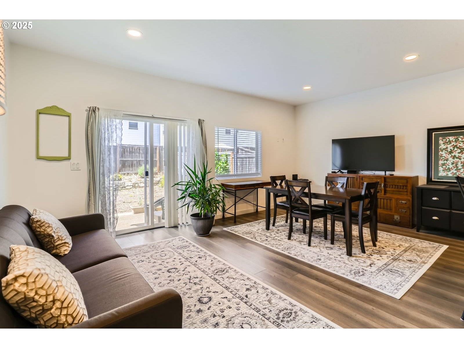 Cornelius, OR 97113,851 S 25TH AVE