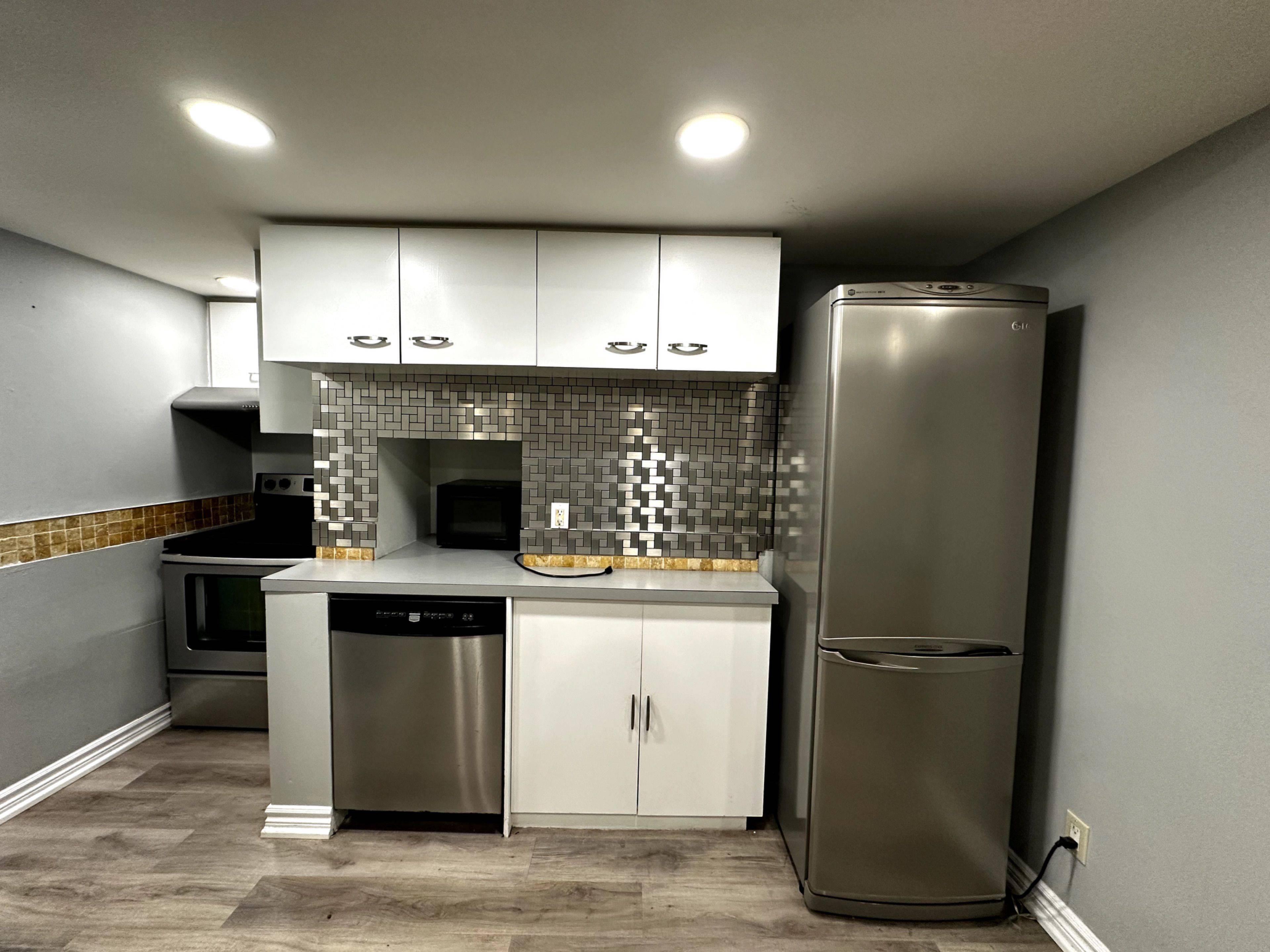 Toronto E01, ON M4M 2H4,11 Grant ST #Lower