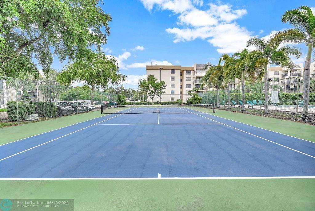 Tamarac, FL 33319,6190 Woodlands Blvd  #315