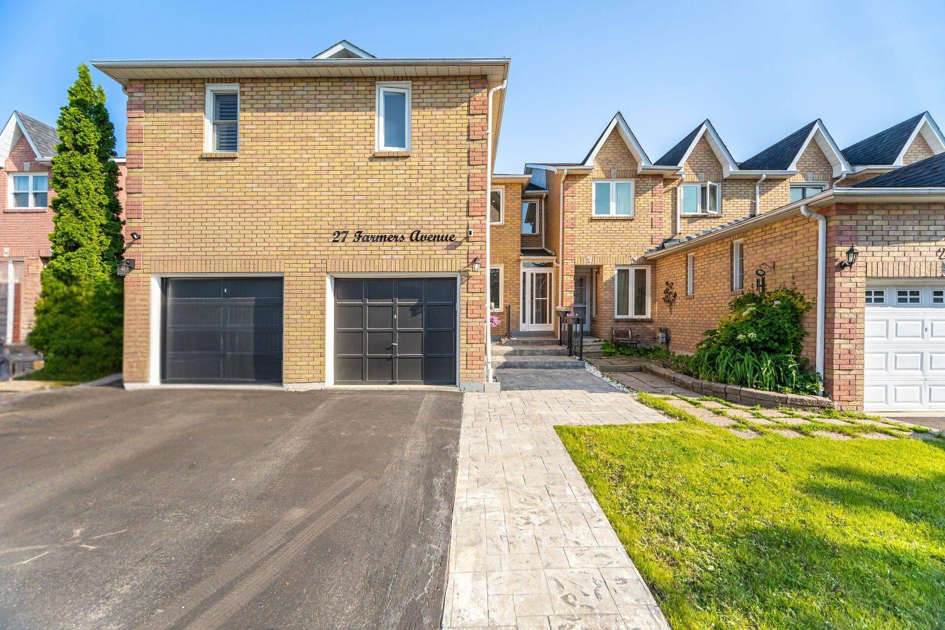 Ajax, ON L1T 3T1,27 Farmers AVE