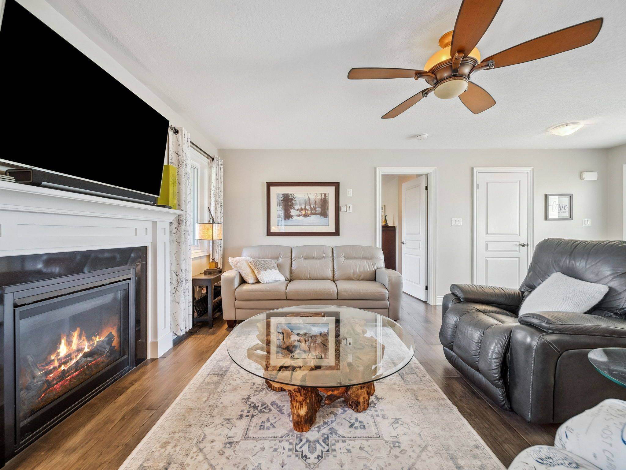 Oro-medonte, ON L3V 8N6,35 Grace CRES