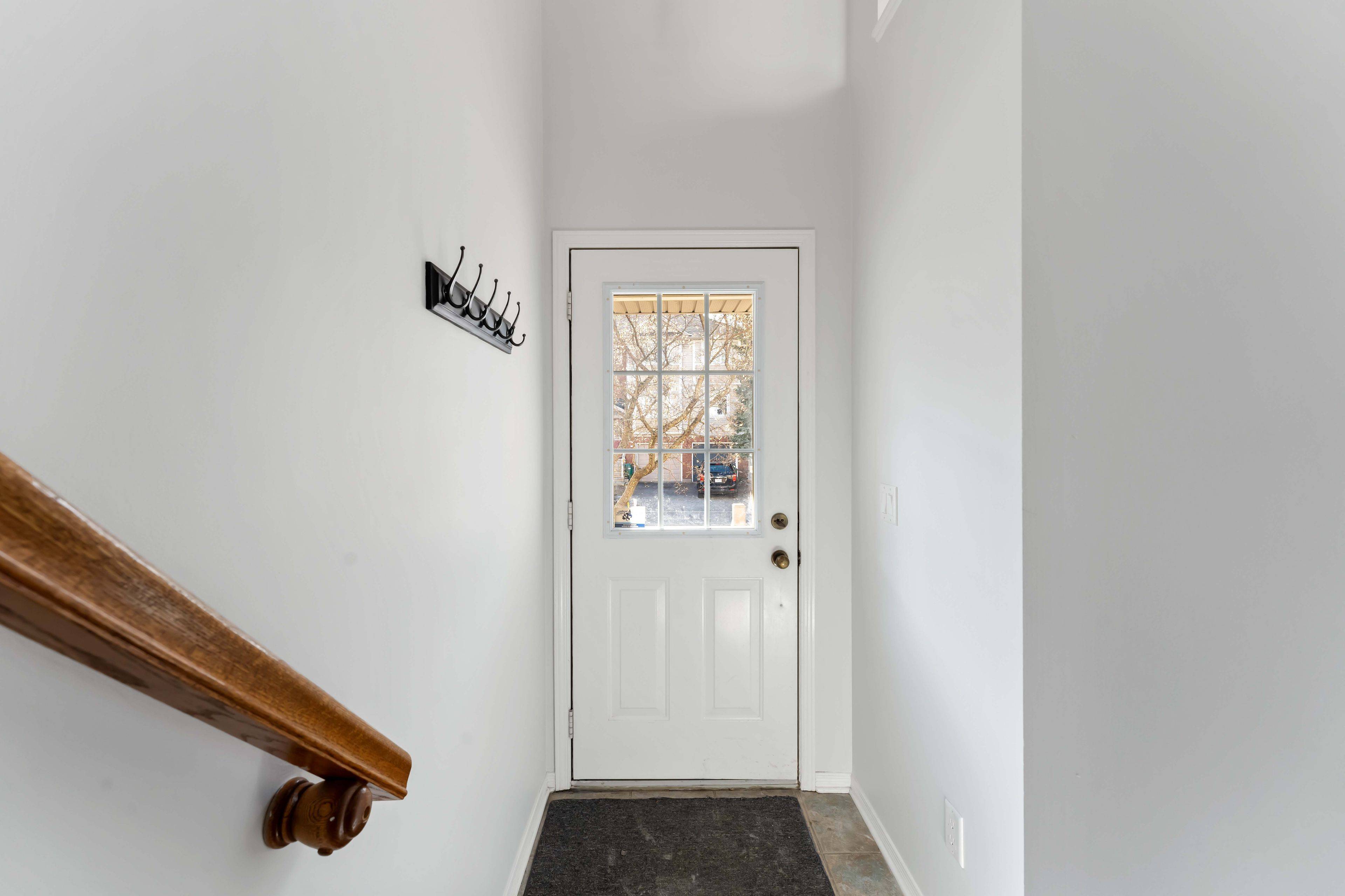 Carlington - Central Park, ON K2C 4B6,21 Yorkville ST