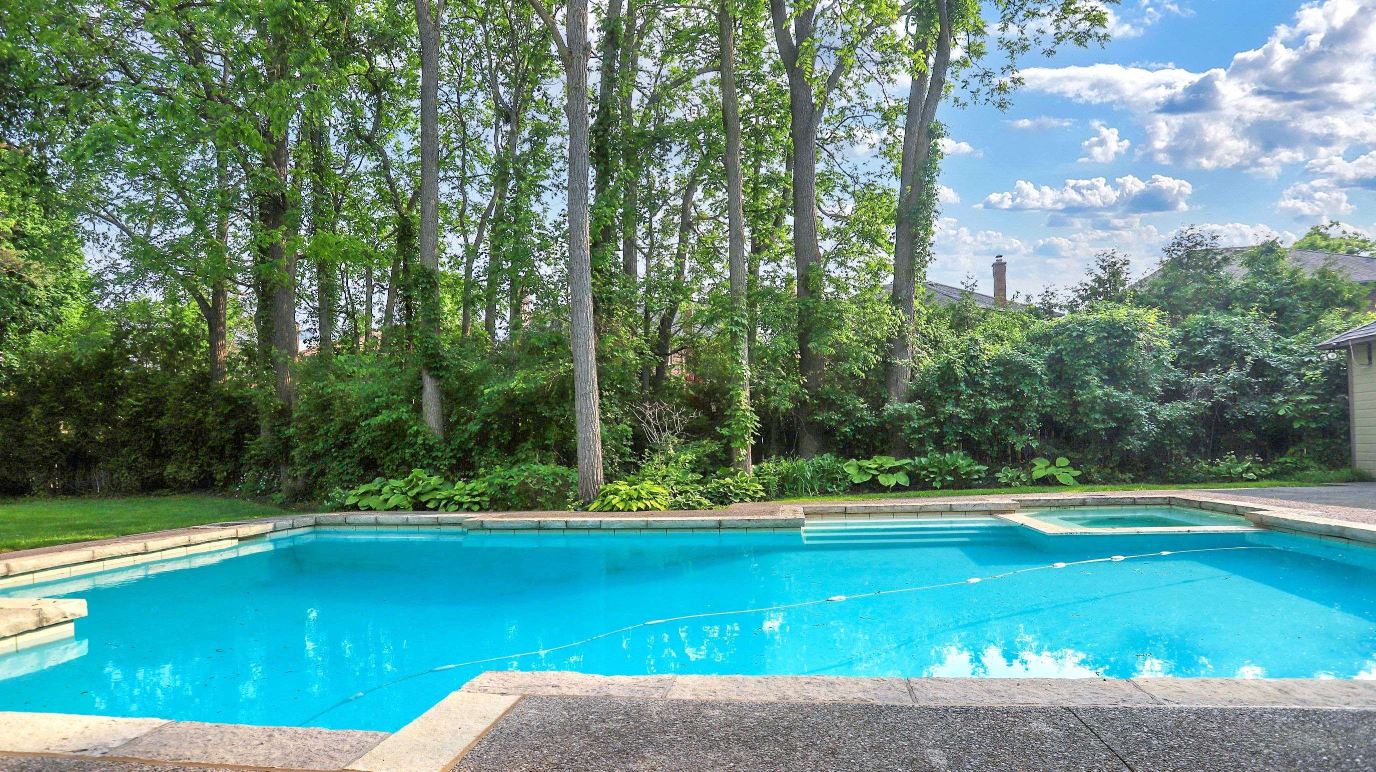 Vaughan, ON L4J 7W4,161 Renaissance CT