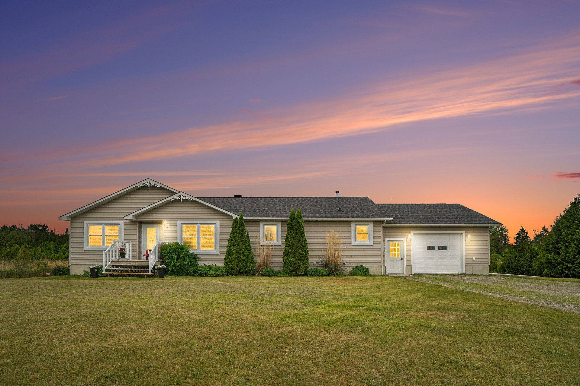 Elizabethtown-kitley, ON K0G 1G0,2 Campbell DR