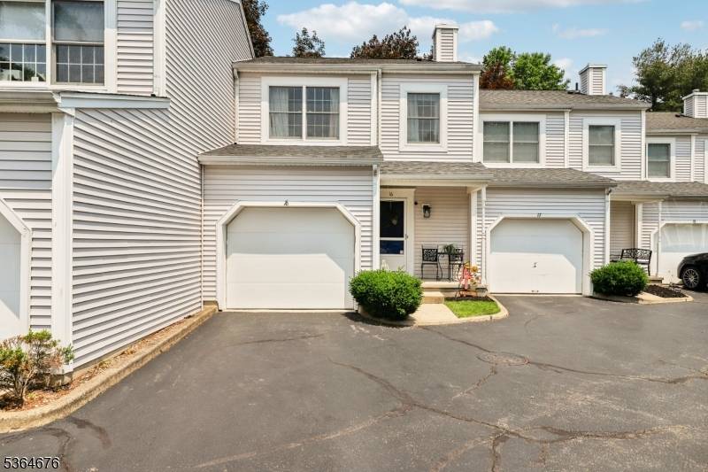 Pompton Lakes Boro, NJ 07442,16 Iron Forge Vlg