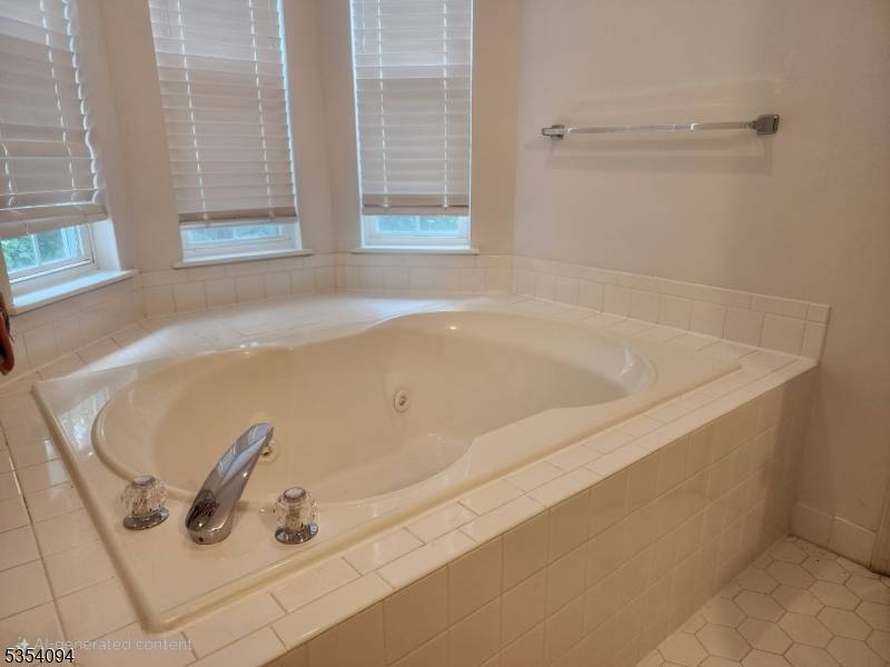 Bernards Twp., NJ 07920,27 Musket Drive