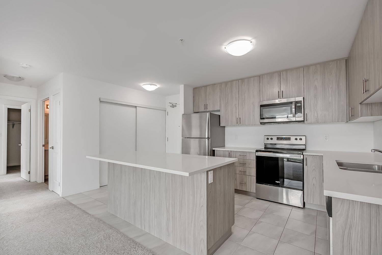 Hamilton, ON L0R 2H0,5 Hamilton ST N #507