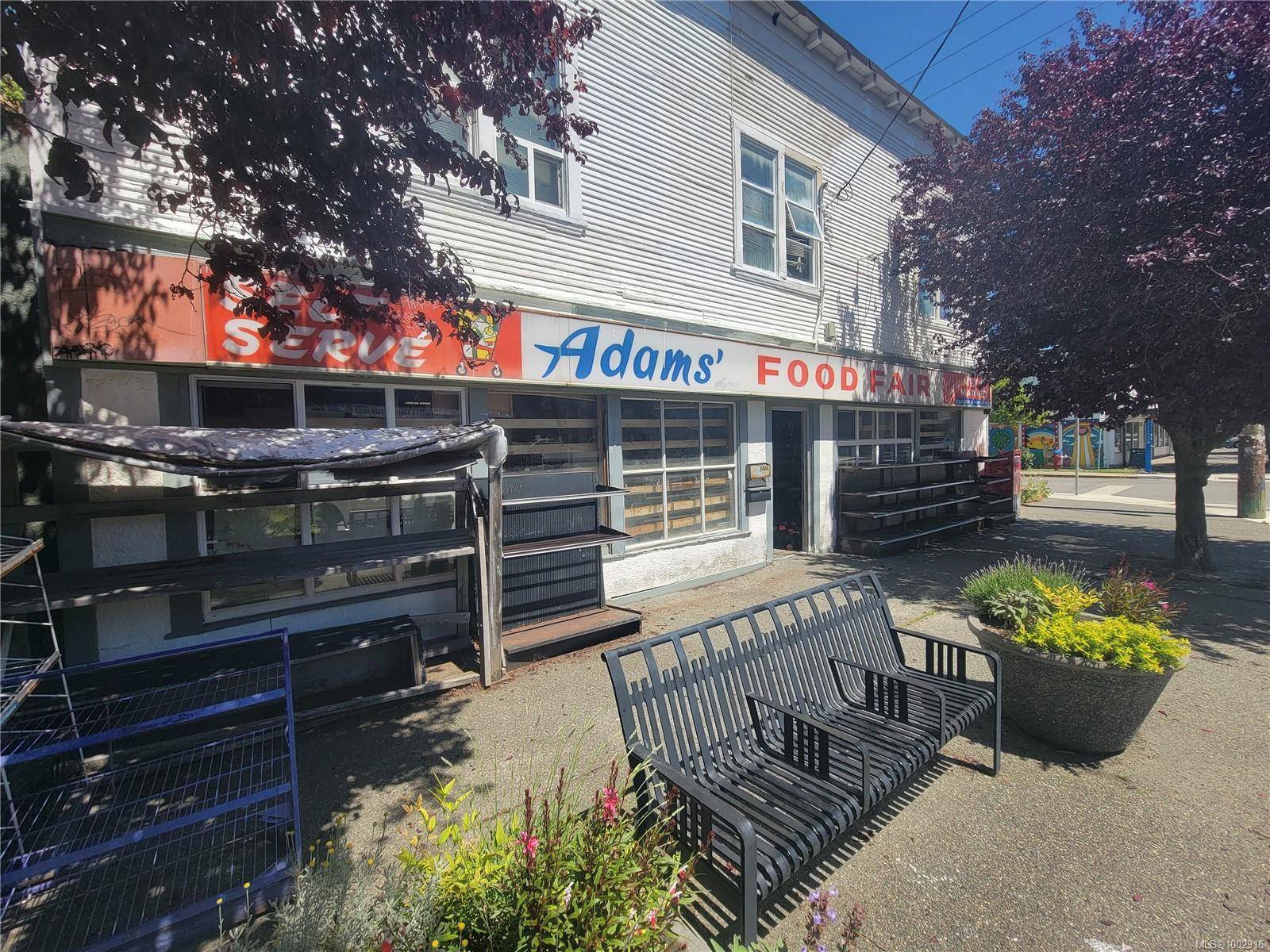 Victoria, BC V8R 2J9,1442 Haultain St