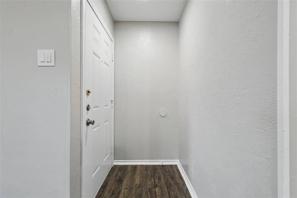 Glenn Heights, TX 75154,1707 Creekview Drive