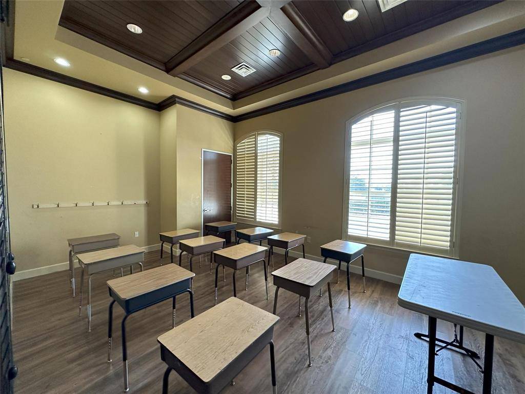 Plano, TX 75024,7700 San Jacinto Place