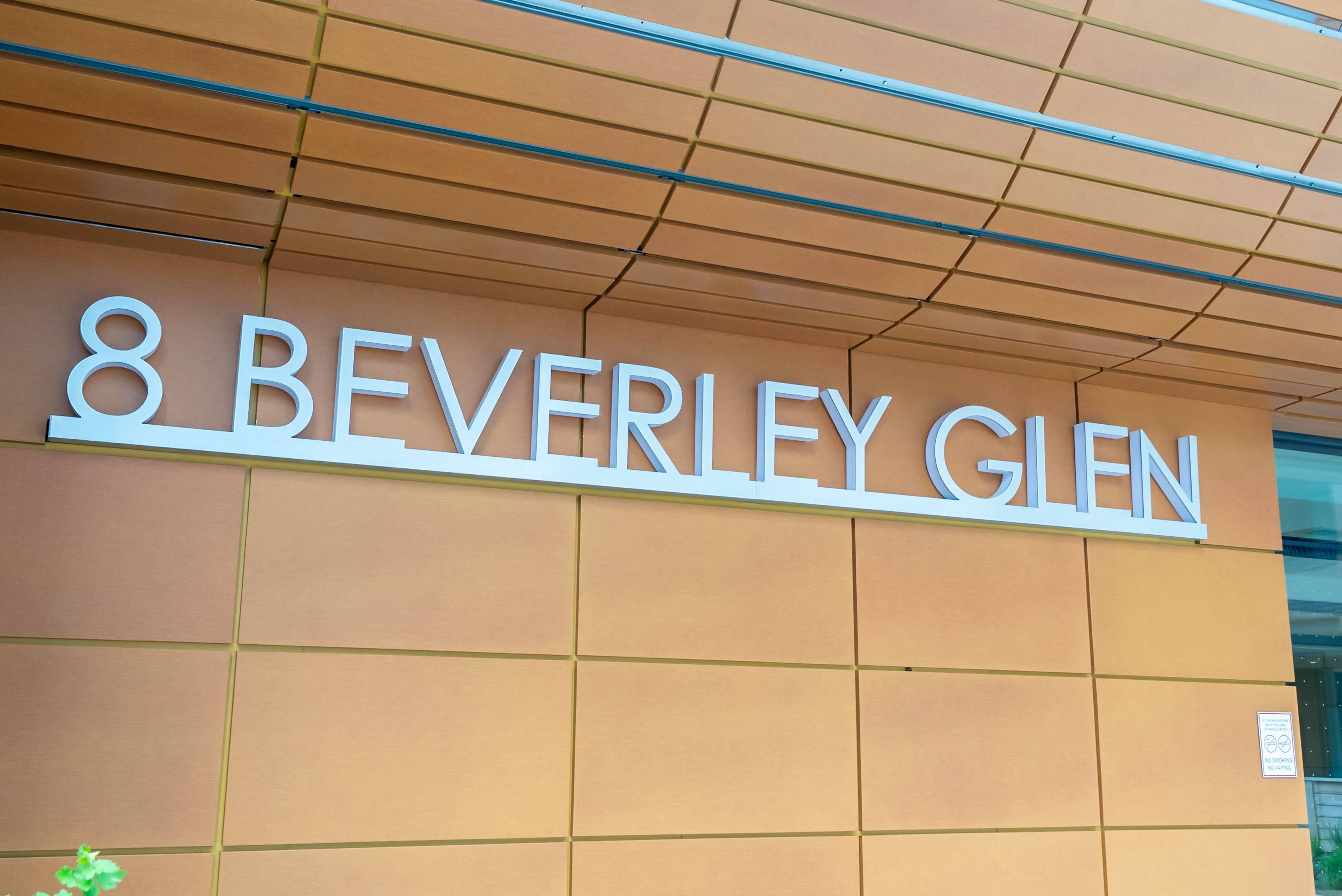 Vaughan, ON L4J 0L5,8 Beverley GLN #422