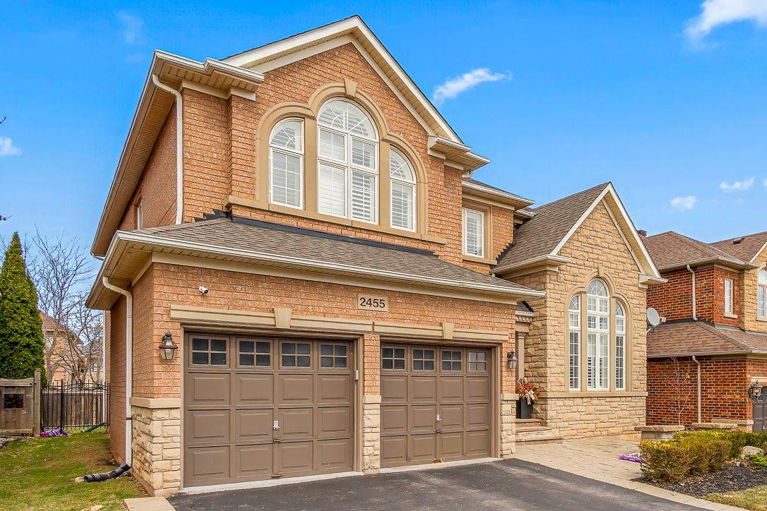 Oakville, ON L6H 7R1,2455 BON ECHO DR