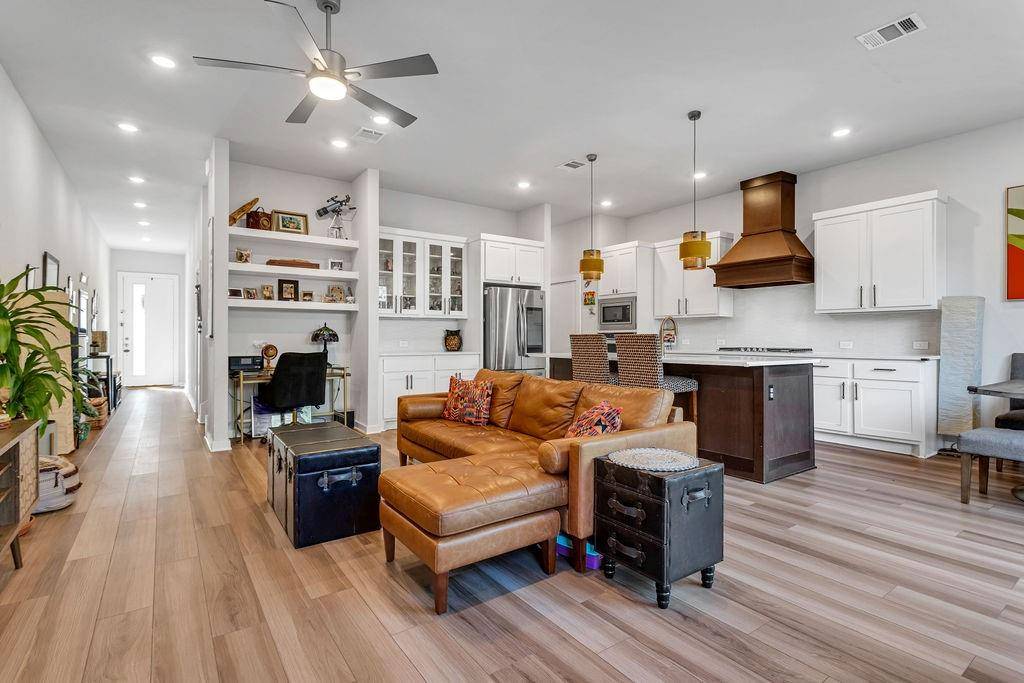 Dallas, TX 75211,2279 Rook Drive