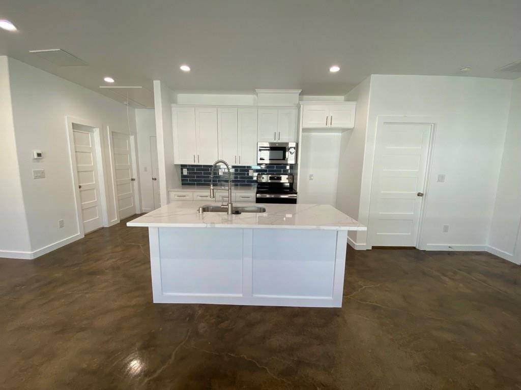 Sherman, TX 75090,1320 S Montgomery Street