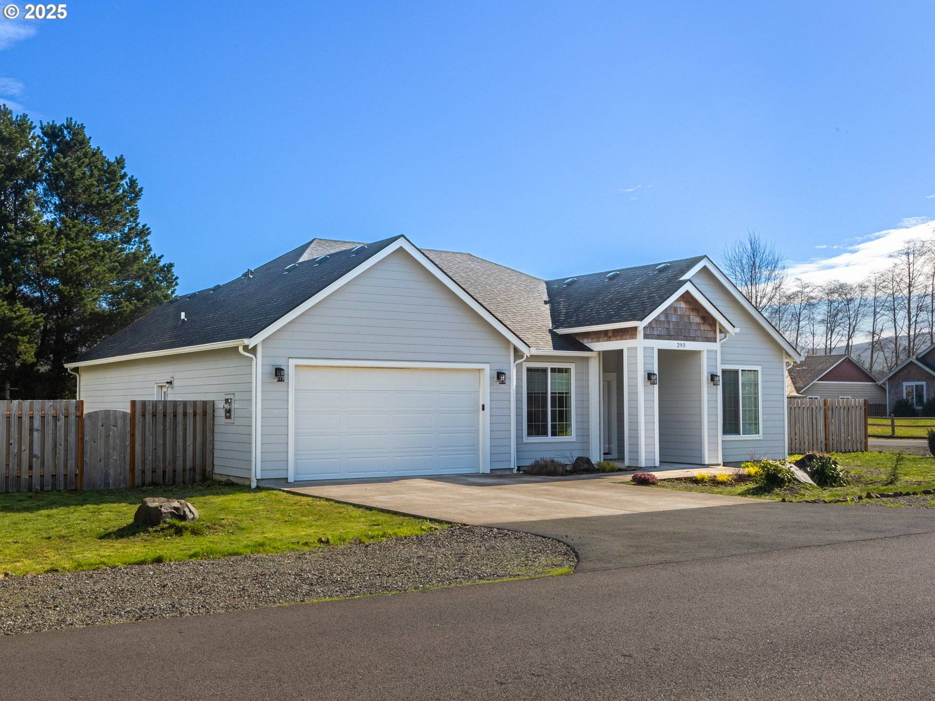 Gearhart, OR 97138,293 W KERSHUL CIR