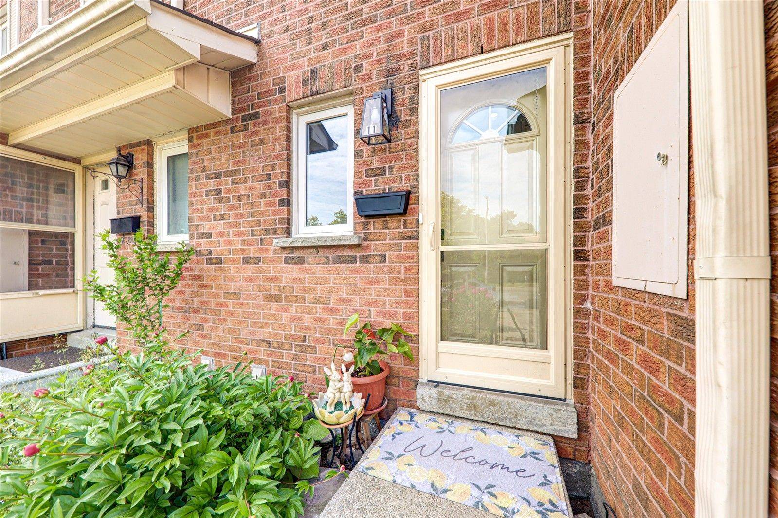 Toronto E11, ON M1B 5K6,401 Sewells RD #11