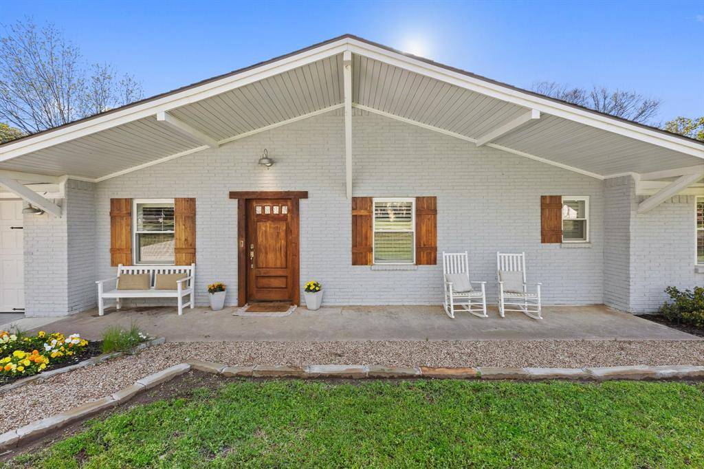 Grapevine, TX 76051,3612 Grandview Drive