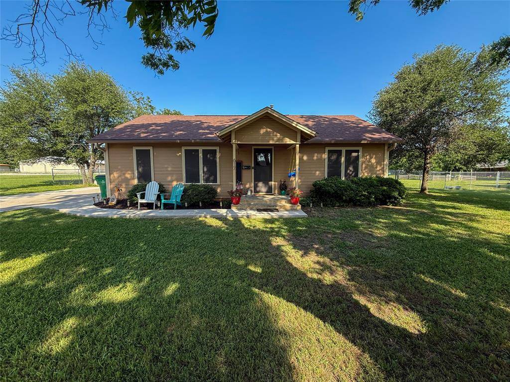 Dublin, TX 76446,617 N Park Street