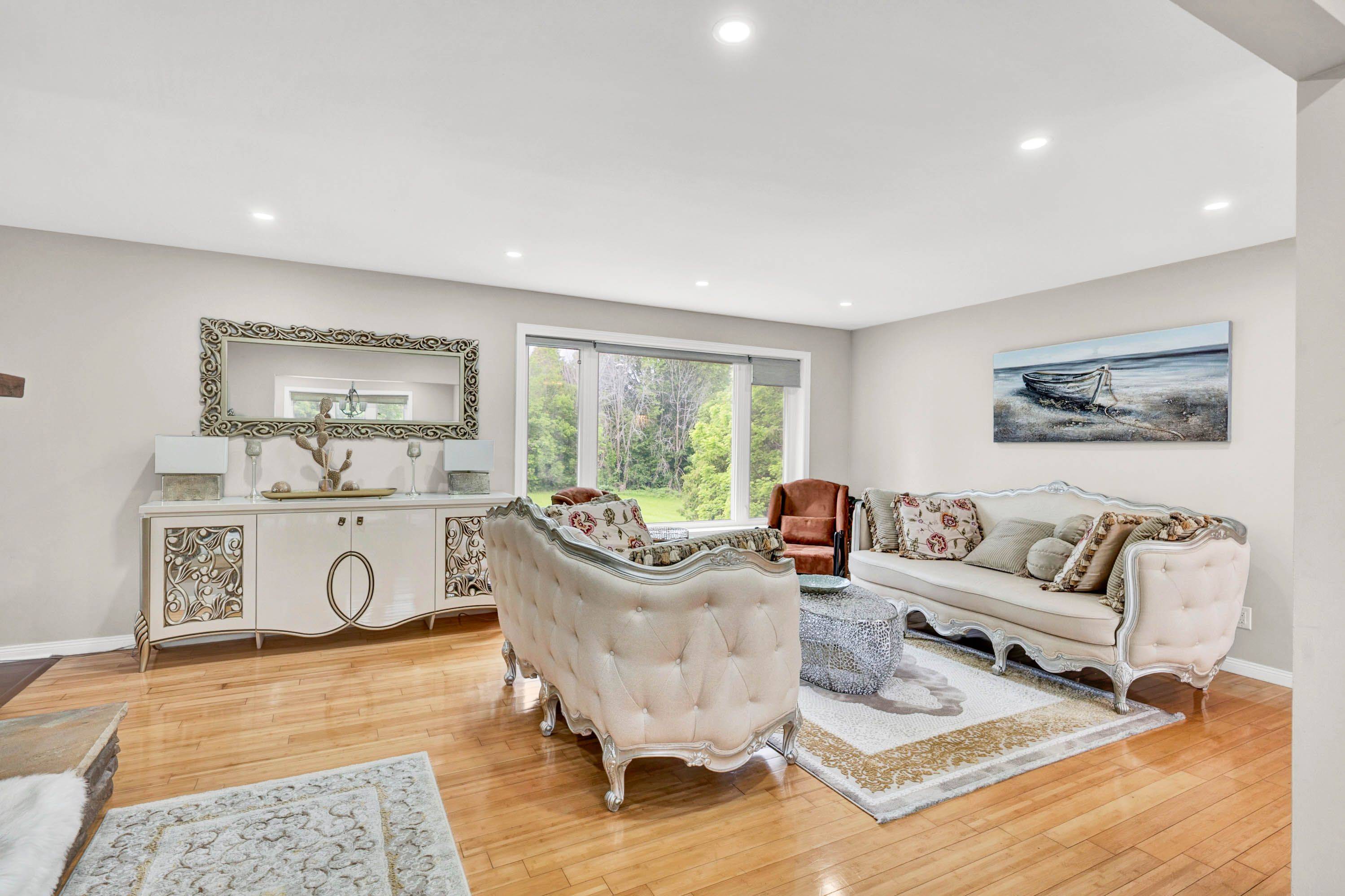 King, ON L7B 0J3,17190 Jane ST