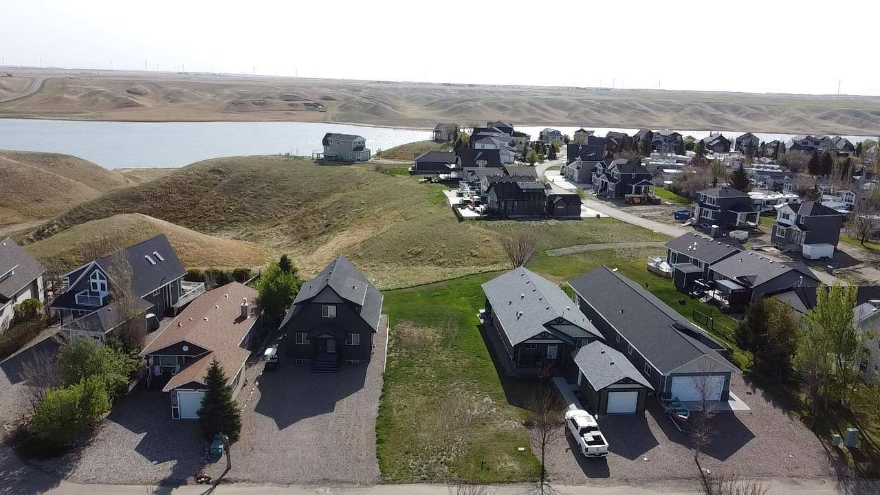 Rural Vulcan County, AB T0L 2B0,70 Lake McGregor DR