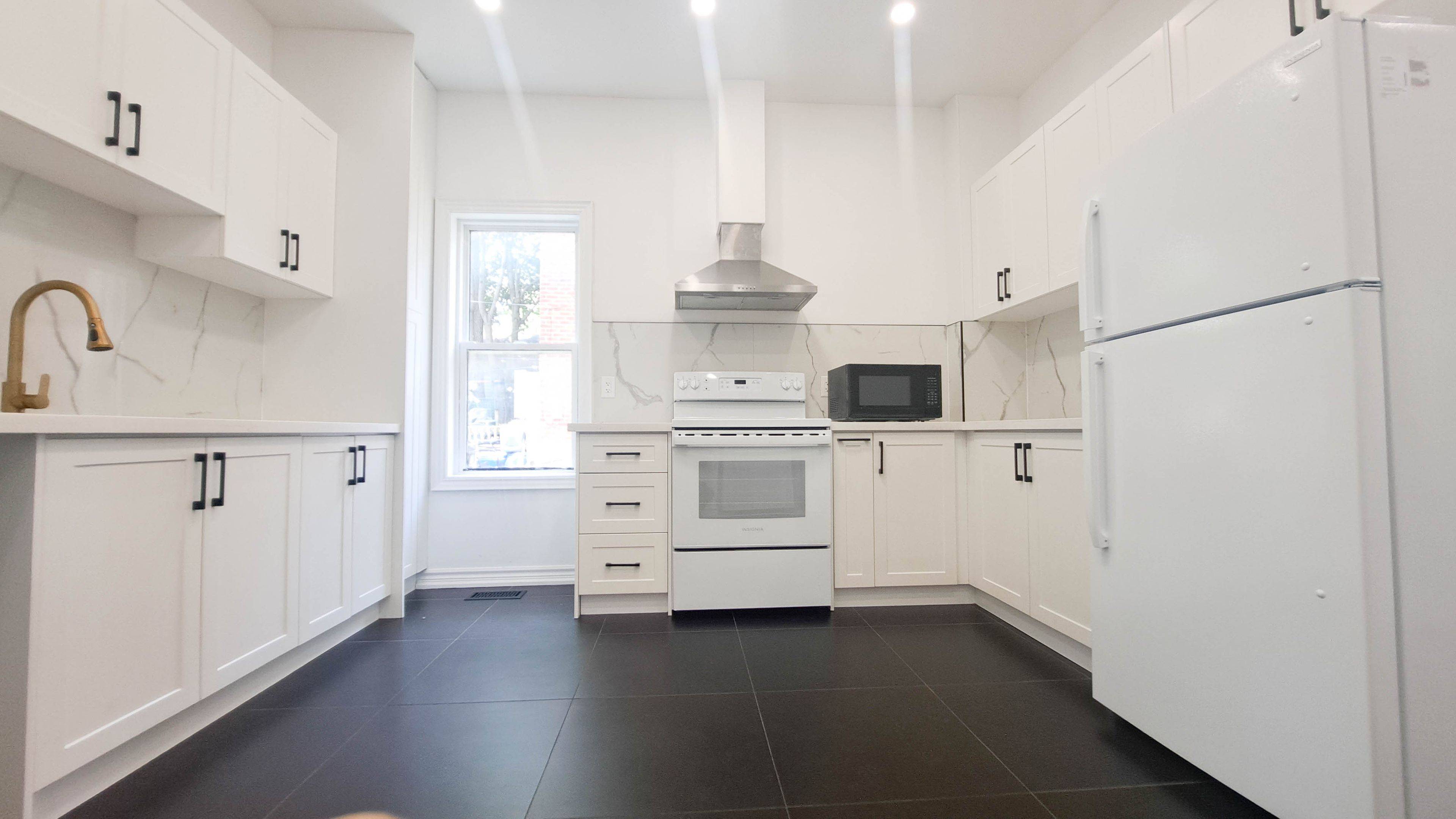 Peterborough Central, ON K9J 2P2,501 Sherbrooke ST