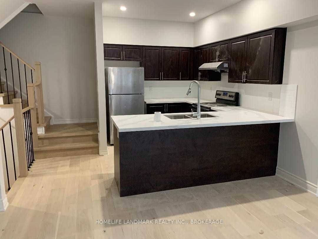 Toronto E05, ON M1W 0A5,8 Eaton Park LN #12
