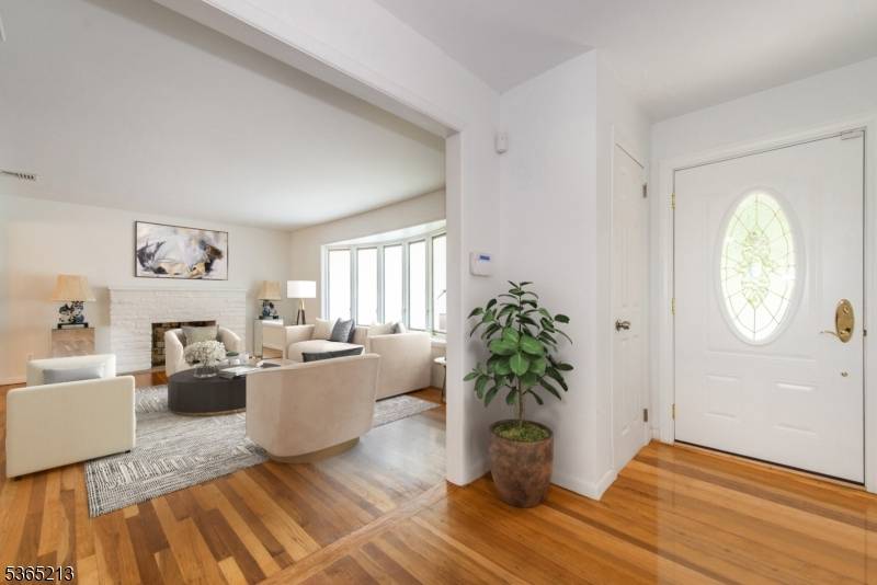 Montville Twp., NJ 07058,48 Woodmont Rd