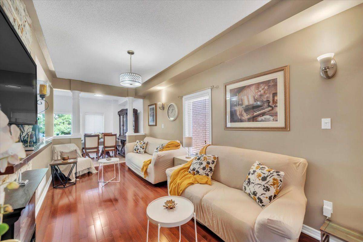 Vaughan, ON L6A 3N2,97 Blackthorn DR