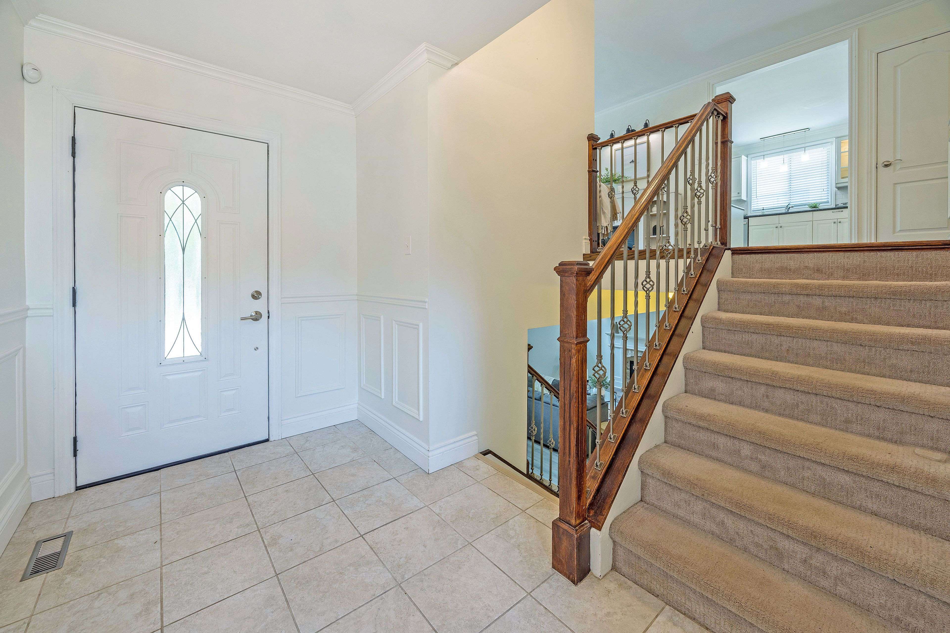 London South, ON N6K 3E4,14 Fairlane RD