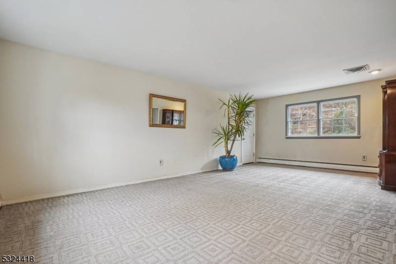 Montville Twp., NJ 07045,36 Rockledge Rd
