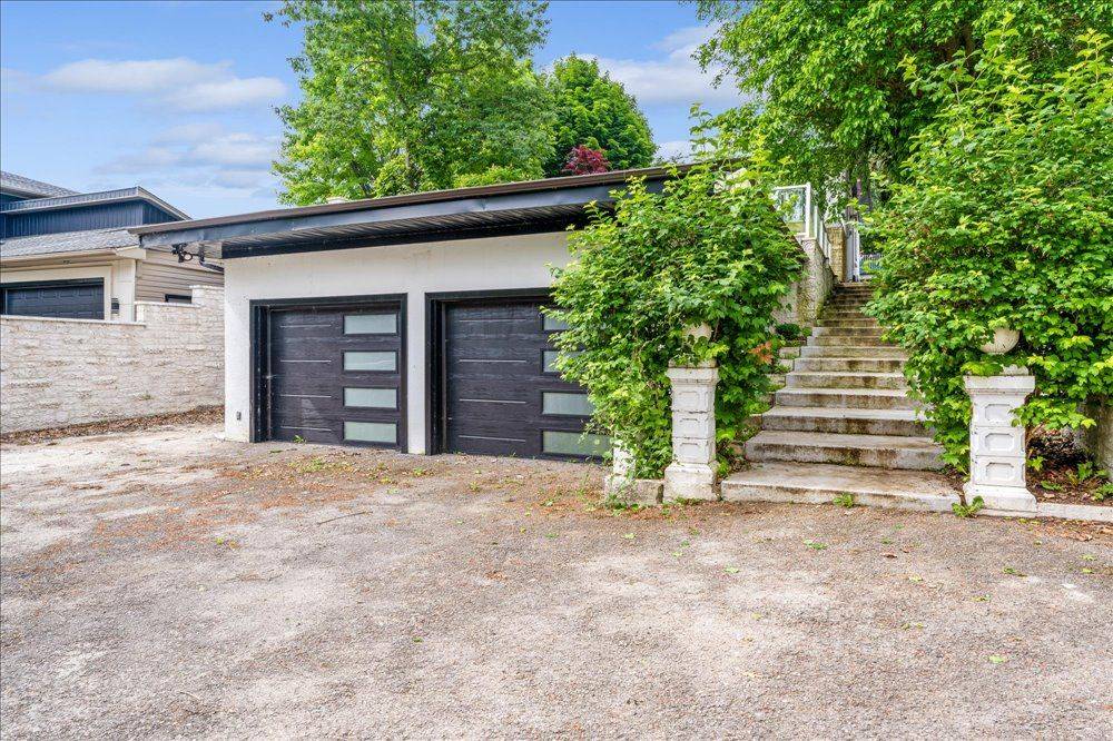 Wainfleet, ON L3K 5V4,10349 Lakeshore RD W